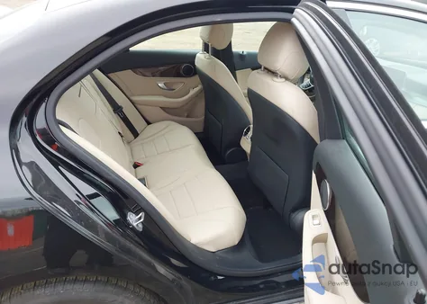 2019 Mercedes-Benz C 300 4Matic из США, поврежденный, VIN 55SWF8EB5KU289476